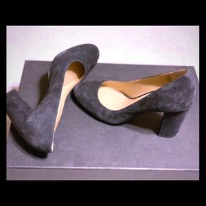Ann Taylor Black Suede Pumps